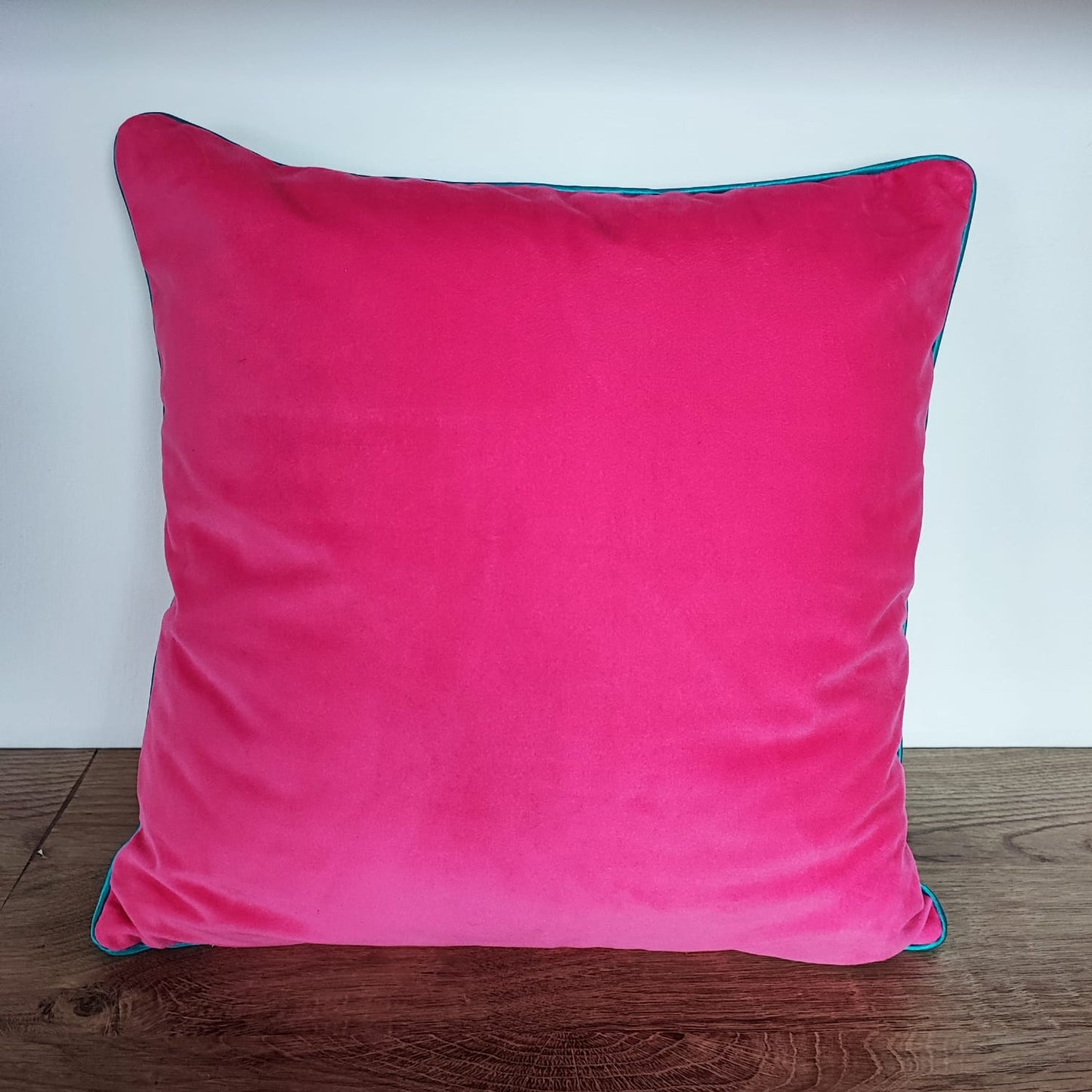 Peacock Paradise Cushion – Hot Pink Opulence with Teal Piping